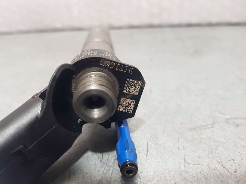 Recambio de inyector para mercedes-benz clase cla (c118) coupe cla 200 d referencia OEM IAM A6540700187 0445117048 BOSCH