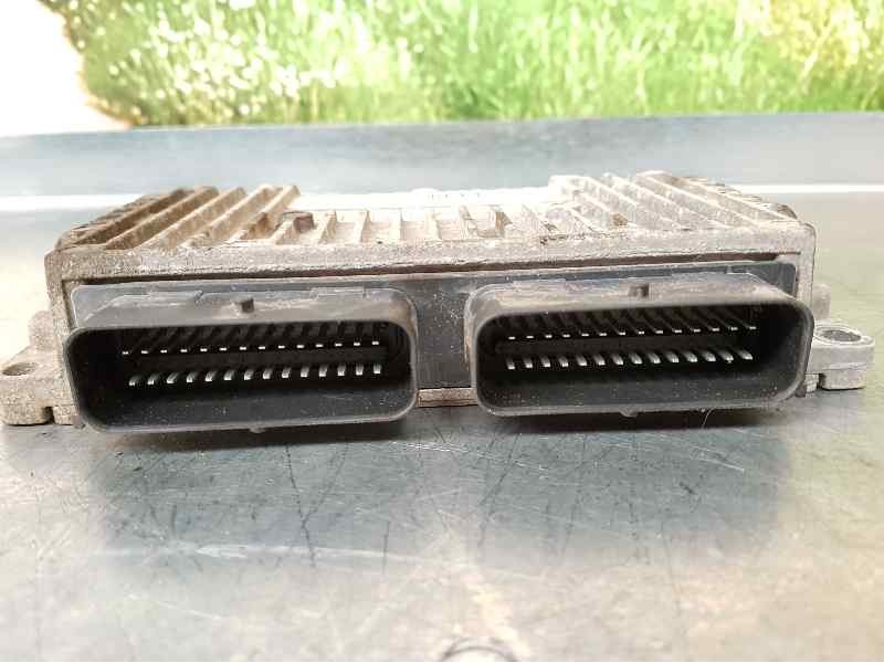 Recambio de centralita cambio automatico para renault megane ii coupe/cabrio privilege referencia OEM IAM 8200587176 S118058325A