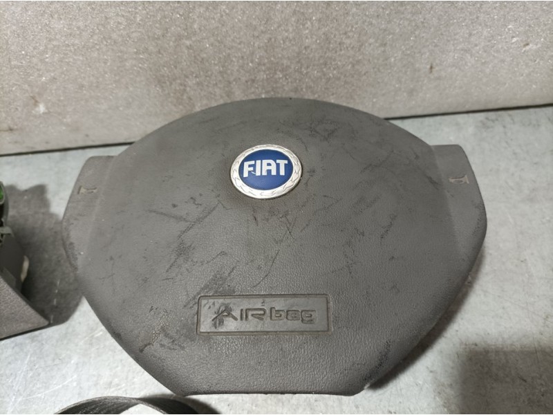 Recambio de kit airbag para fiat panda (169) 1.2 8v climbing 4x4 referencia OEM IAM   AIRBAG CONDUCTOR TOCADO SIN CARRETE