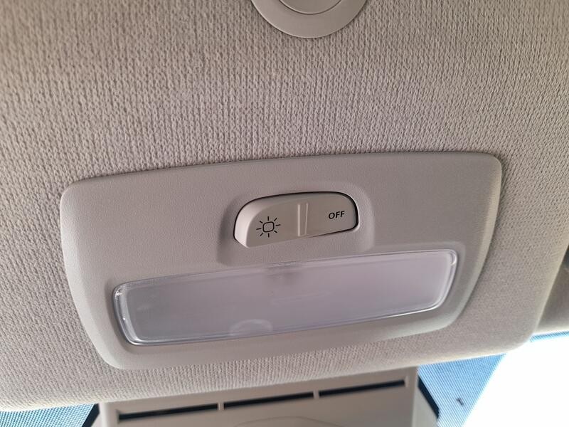 Recambio de luz interior para dacia sandero iii 1.0 tce 100 eco-g referencia OEM IAM 264307167R  
