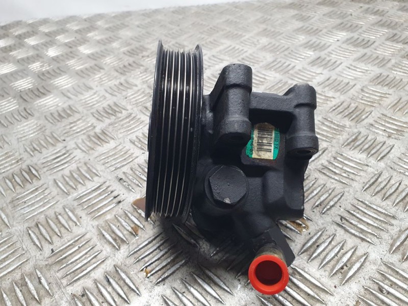 Recambio de bomba direccion para ford focus berlina (cak) ghia referencia OEM IAM SIN REF  