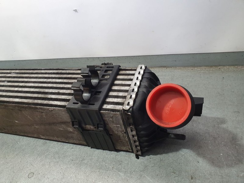 Recambio de intercooler para renault laguna iii dynamique referencia OEM IAM 14496001R 0012363 BEHR
