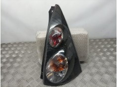 PILOTO TRASERO DERECHO 815500H060 