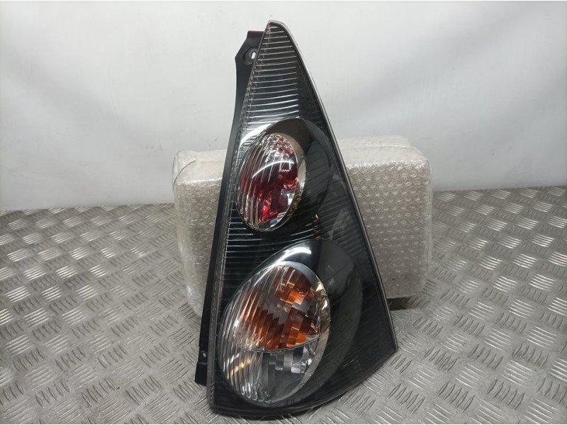 Recambio de piloto trasero derecho para citroën c1 seduction referencia OEM IAM 815500H060  