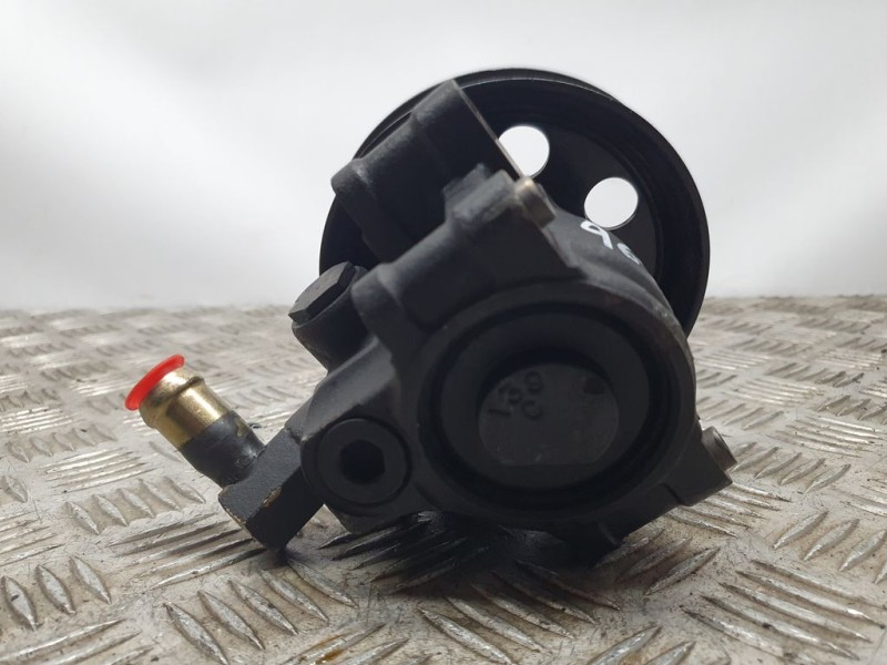 Recambio de bomba direccion para ford focus berlina (cak) ghia referencia OEM IAM SIN REF  