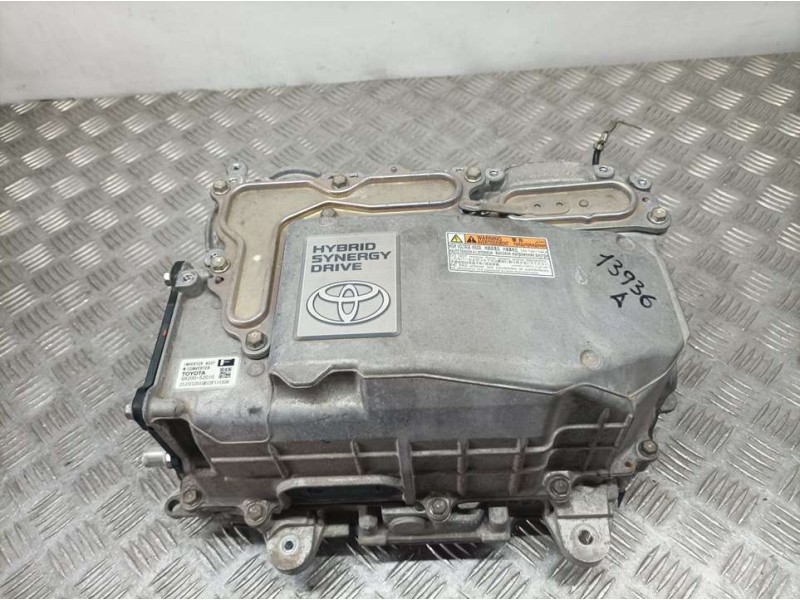 Recambio de convertidor para toyota yaris active hybrid referencia OEM IAM G920052010  