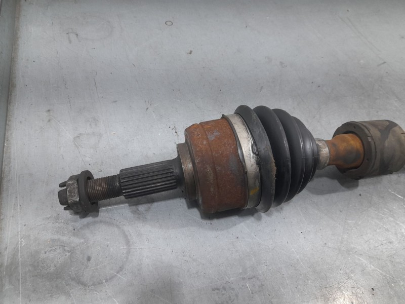 Recambio de transmision delantera izquierda para renault megane iv sport tourer (k9a/m/n_) 1.5 blue dci 115 (k9a6) referencia OE