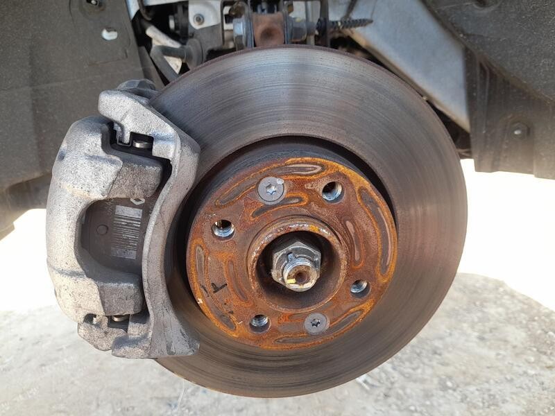 Recambio de mangueta delantera izquierda para dacia sandero iii 1.0 tce 100 eco-g referencia OEM IAM 400159248R  