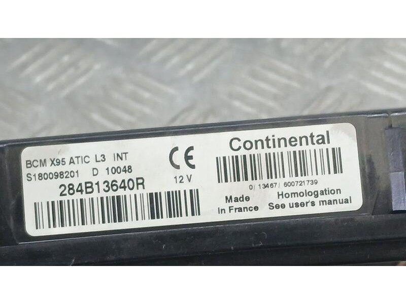 Recambio de caja reles / fusibles para renault grand scénic iii (jz0/1_) 1.5 dci referencia OEM IAM 284B13640R CONTINENTAL S1800