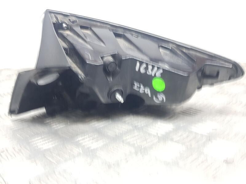 Recambio de piloto trasero izquierdo exterior para renault austral techno referencia OEM IAM 265556446R  EXTERIOR LED