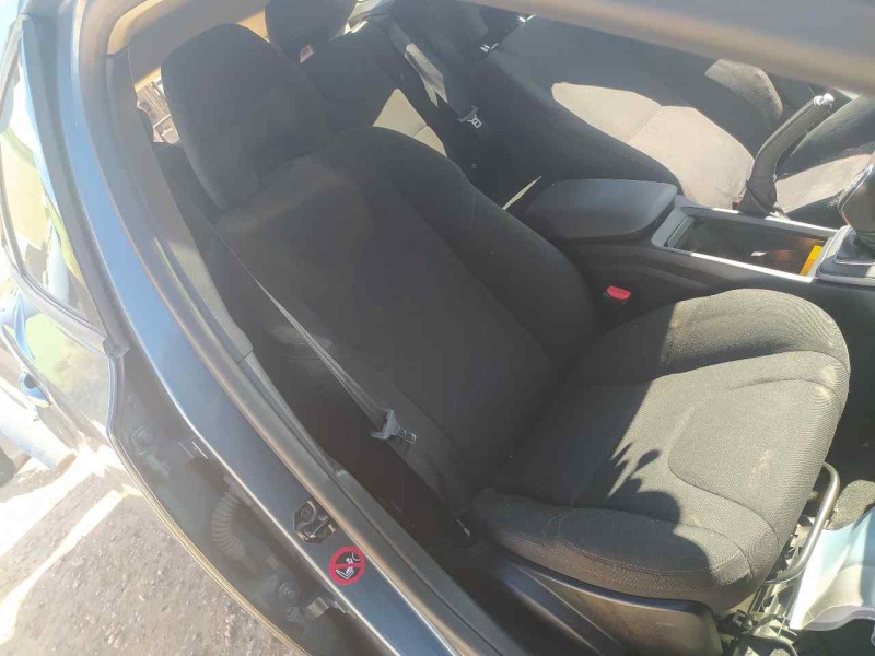 Recambio de asiento delantero derecho para volvo v40 hatchback (525) d3 referencia OEM IAM   C/ AIRBAG