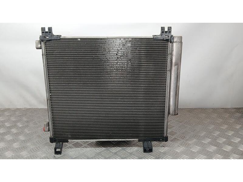 Recambio de condensador / radiador aire acondicionado para toyota iq 2 referencia OEM IAM 8846074010  