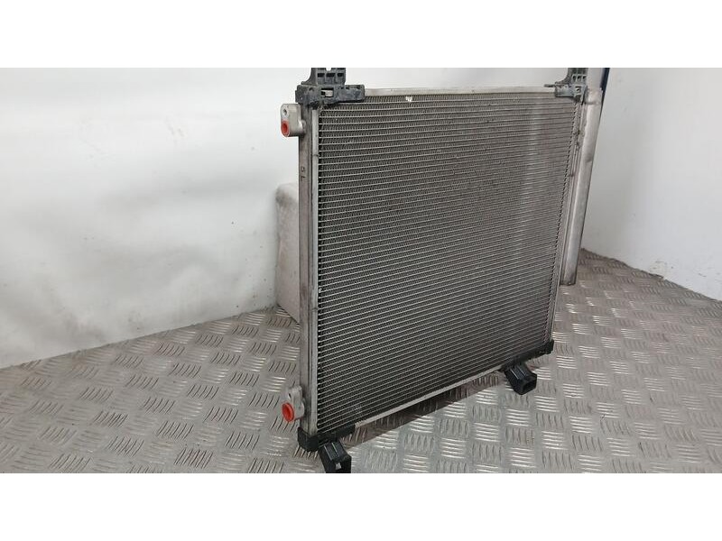 Recambio de condensador / radiador aire acondicionado para toyota iq 2 referencia OEM IAM 8846074010  