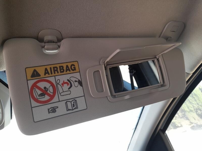 Recambio de parasol derecho para dacia sandero iii 1.0 tce 100 eco-g referencia OEM IAM 964001220R  