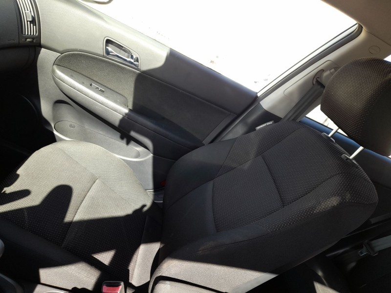 Recambio de asiento delantero derecho para hyundai i30 (fd) 1.6 crdi referencia OEM IAM   
