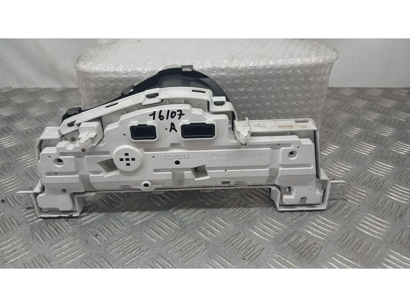 Recambio de cuadro instrumentos para toyota iq 2 referencia OEM IAM 8380074170B  20090520152012