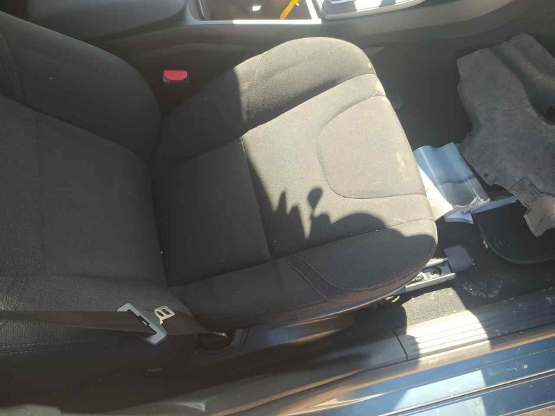 Recambio de asiento delantero derecho para volvo v40 hatchback (525) d3 referencia OEM IAM   C/ AIRBAG