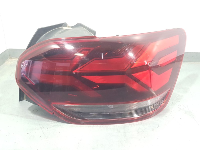 Recambio de piloto trasero derecho para dacia sandero iii 1.0 tce 100 eco-g referencia OEM IAM 265503830R  