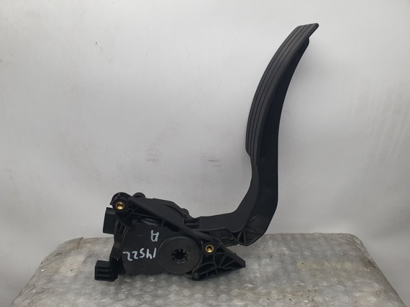 Recambio de potenciometro pedal para renault clio iv business referencia OEM IAM 180029347R 6PV00997807 