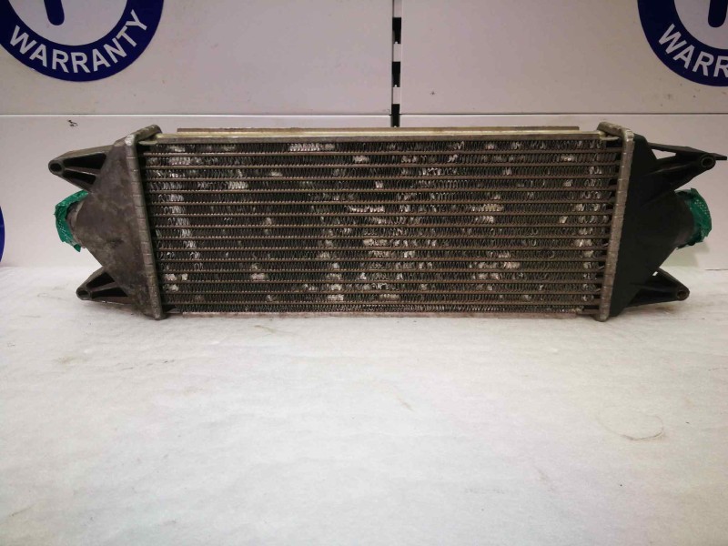 Recambio de intercooler para iveco daily caja cerrada (1999 =>) 2.8 diesel cat referencia OEM IAM 504022617  