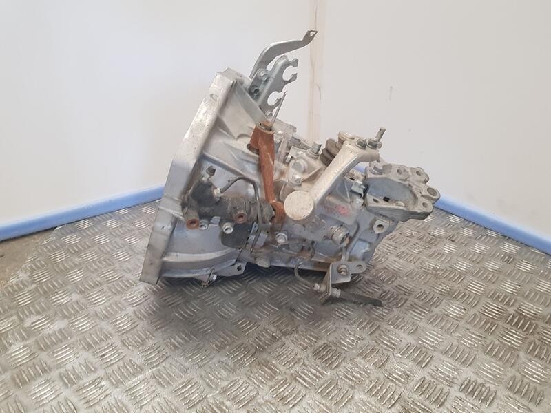 Recambio de caja cambios para toyota aygo x-cite referencia OEM IAM 303000H070 5 VELOCIDADES 5 VELOCIDADES