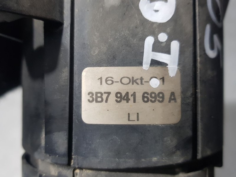 Recambio de faro antiniebla izquierdo para volkswagen passat berlina (3b3) comfortline referencia OEM IAM 3B7941699A  