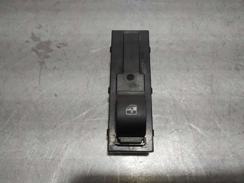 Recambio de mando elevalunas trasero derecho para fiat tipo ii (357) berlina easy referencia OEM IAM 735664630  