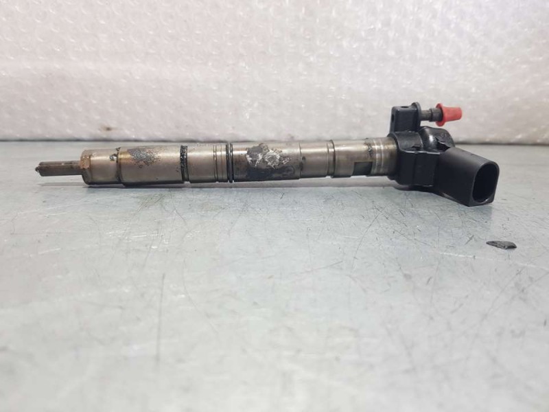 Recambio de inyector para volkswagen tiguan (5n1) 2.0 tdi referencia OEM IAM 03L130277 0445116030 BOSCH