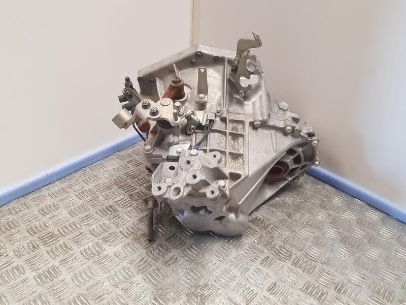 Recambio de caja cambios para toyota aygo x-cite referencia OEM IAM 303000H070 5 VELOCIDADES 5 VELOCIDADES