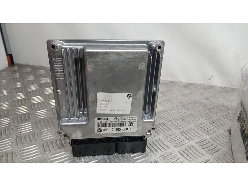 Recambio de centralita motor uce para bmw z4 roadster (e85) 2.0 i referencia OEM IAM 7565300 BOSCH 0261201160