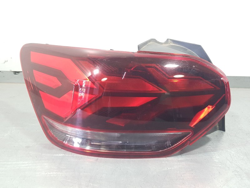 Recambio de piloto trasero izquierdo para dacia sandero iii 1.0 tce 100 eco-g referencia OEM IAM 265555265R  