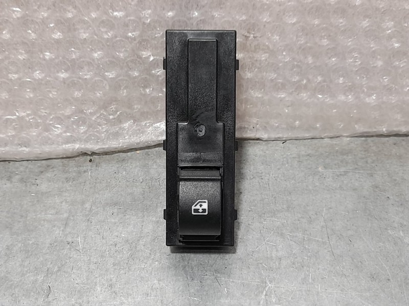 Recambio de mando elevalunas trasero izquierdo para fiat tipo ii (357) berlina easy referencia OEM IAM 0735664632  