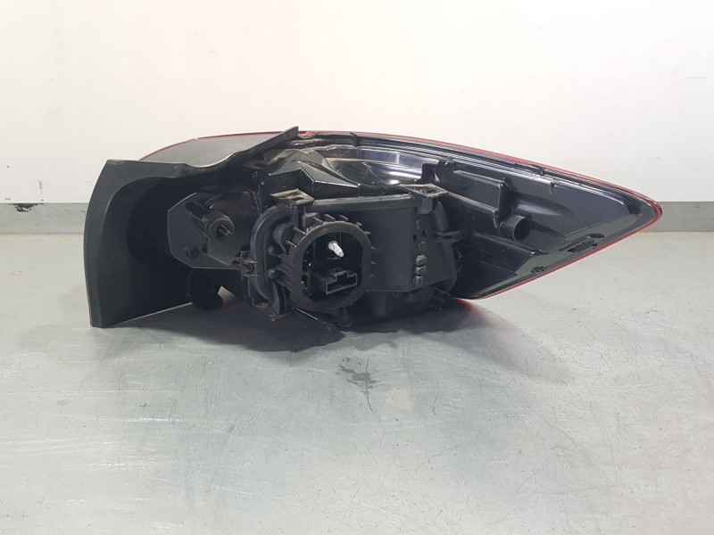 Recambio de piloto trasero izquierdo para dacia sandero iii 1.0 tce 100 eco-g referencia OEM IAM 265555265R  