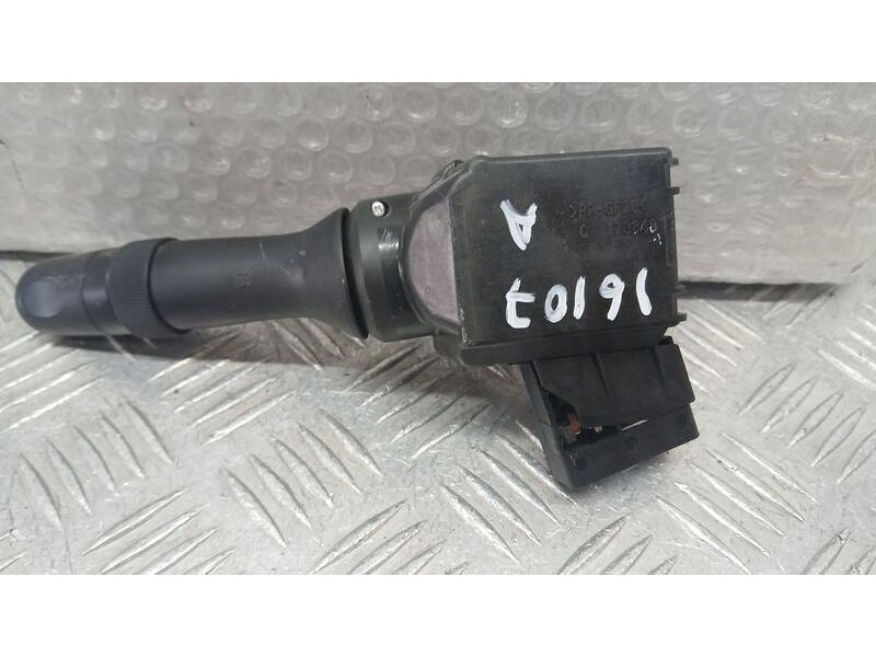 Recambio de mando limpia para toyota iq 2 referencia OEM IAM 8414042111  4812117F623