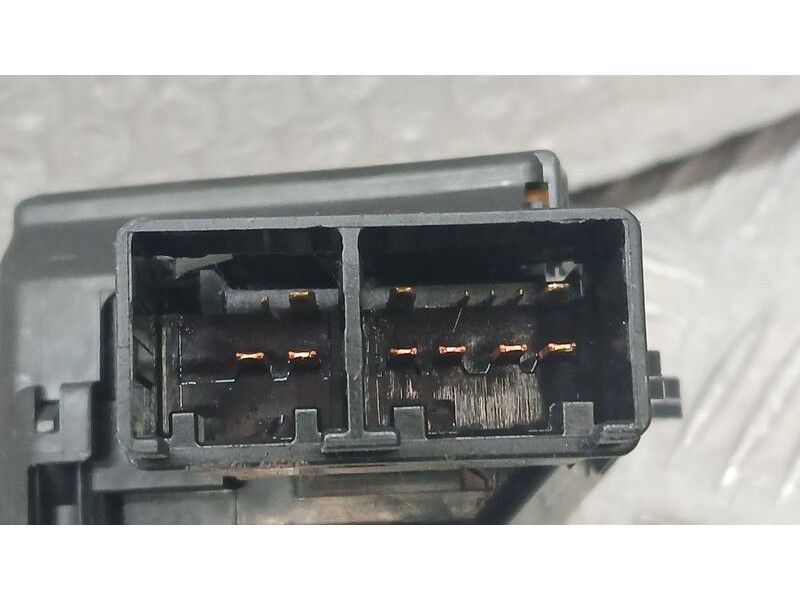 Recambio de mando limpia para toyota iq 2 referencia OEM IAM 8414042111  4812117F623