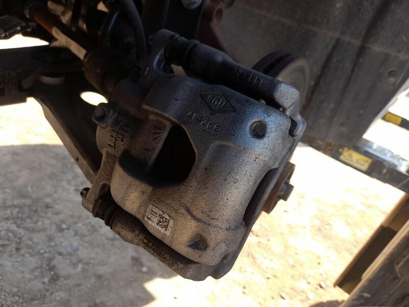 Recambio de pinza freno delantera izquierda para dacia sandero iii 1.0 tce 100 eco-g referencia OEM IAM 410111208R  