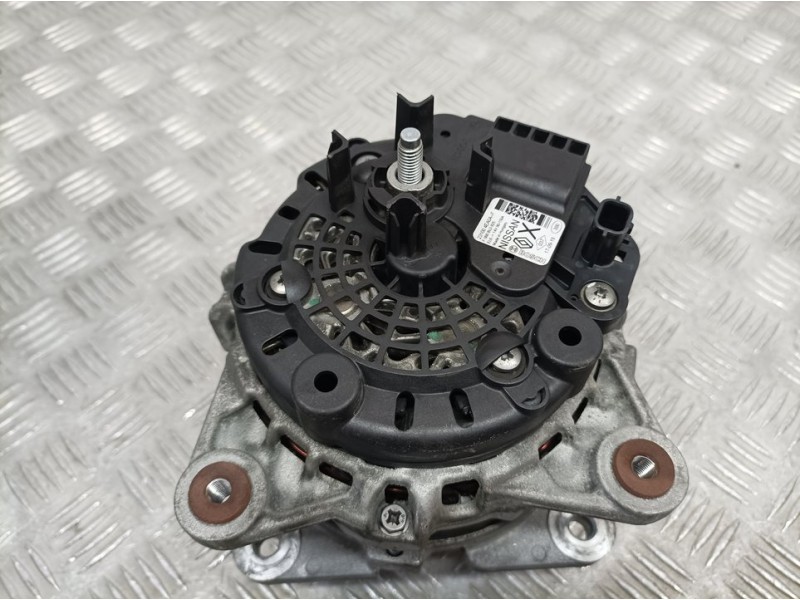 Recambio de alternador para renault megane iv grandtour tech road referencia OEM IAM 231004EA0AF F000BL0825 BOSCH