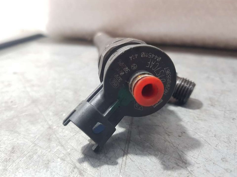 Recambio de inyector para nissan qashqai (j10) 1.6 dci turbodiesel cat referencia OEM IAM H8201055367 0445110414 BOSCH