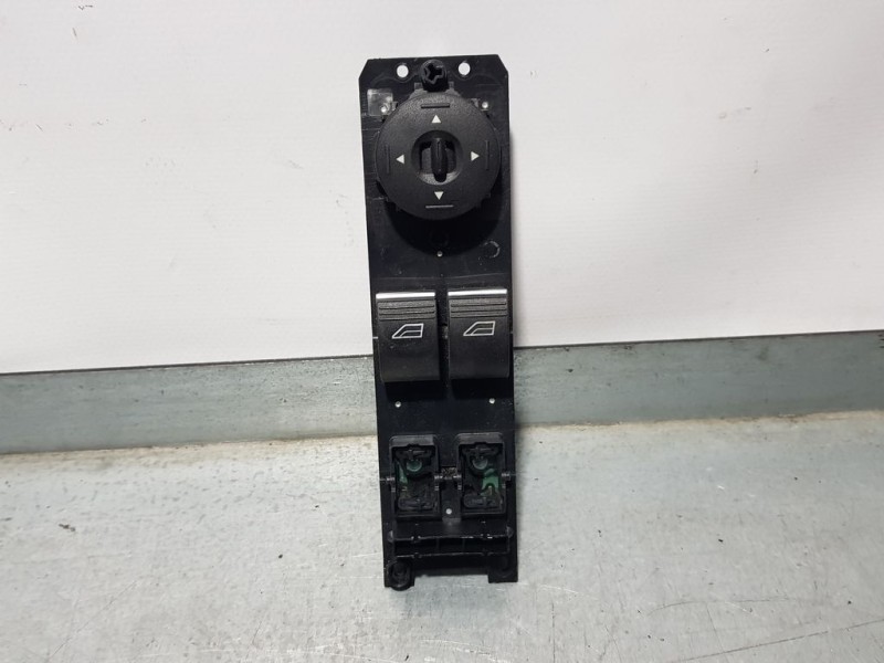 Recambio de mando elevalunas delantero izquierdo para ford fiesta (ccn) trend referencia OEM IAM F1ET14A132EB  