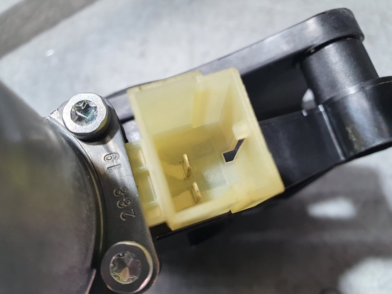 Recambio de elevalunas delantero izquierdo para volkswagen tiguan advance bmt referencia OEM IAM 5NA837461A  ELECTRICO 2 PINES