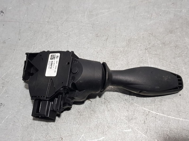 Recambio de mando intermitentes para ford fiesta (ccn) trend referencia OEM IAM 8A6T13335AD  