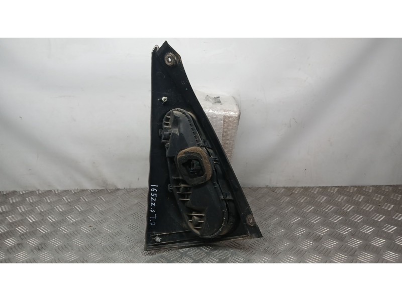 Recambio de piloto trasero derecho para citroën c1 (pm_, pn_) 1.0 referencia OEM IAM 6351X8  