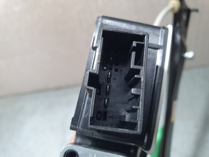 Recambio de elevalunas trasero izquierdo para volkswagen tiguan advance bmt referencia OEM IAM 5NA839461C  ELECTRICO 5 PINES