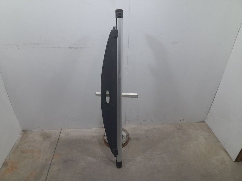 Recambio de bandeja trasera para kia carens iv 1.7 crdi referencia OEM IAM 85910A4000WK  