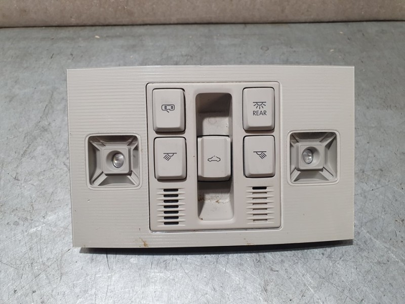 Recambio de luz interior para volkswagen tiguan advance bmt referencia OEM IAM 5TA947105C  