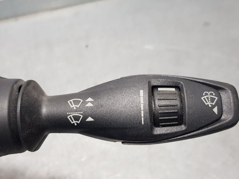 Recambio de mando limpia para ford fiesta (ccn) trend referencia OEM IAM 8A6T17A553AC  