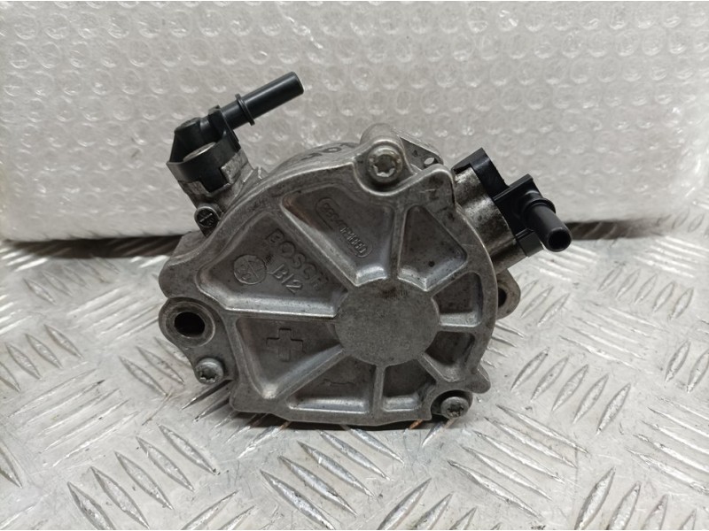 Recambio de depresor freno / bomba vacio para peugeot 308 sw 1.2 12v e-thp referencia OEM IAM 9804021880  BOSCH