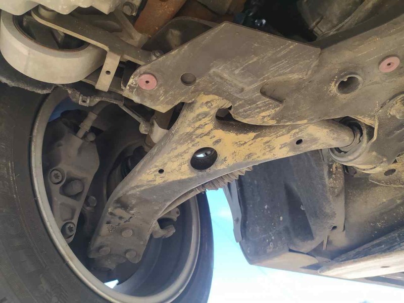 Recambio de brazo suspension inferior delantero derecho para volvo v40 hatchback (525) d3 referencia OEM IAM 31340231  