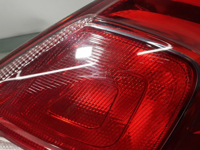 Recambio de piloto trasero derecho para ford fiesta (ccn) trend referencia OEM IAM   ROZADO