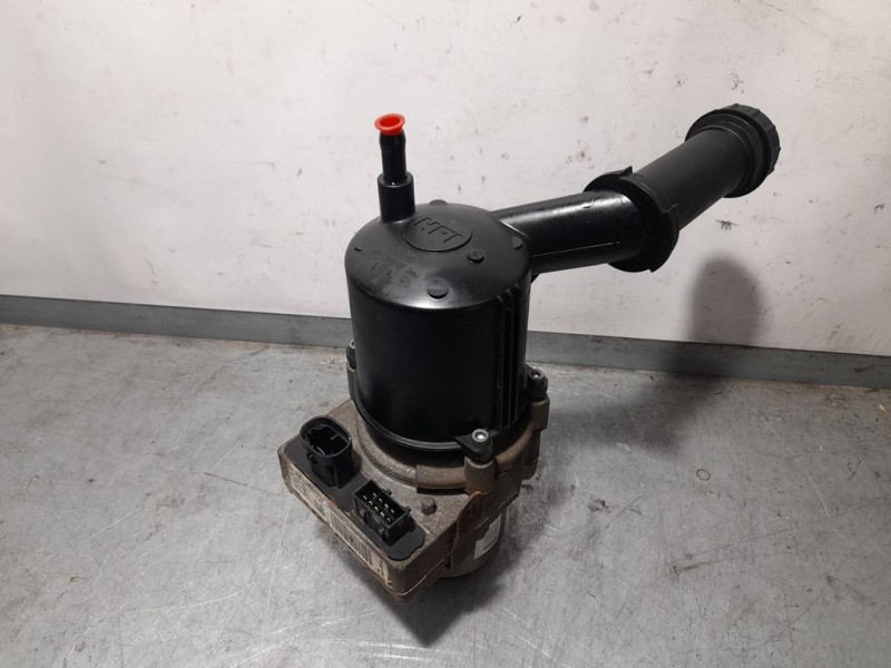 Recambio de bomba direccion electrica para citroën c4 coupe vtr referencia OEM IAM 21601861  